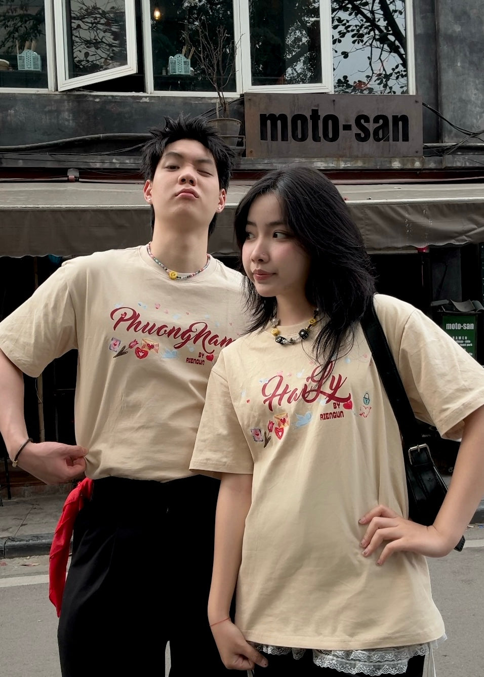 Gợi ý phối áo thun beige